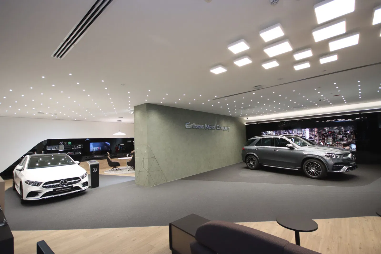Love-That-Design-Mercedes-Benz-Showroom-Yas-Mall-06-2048x1365